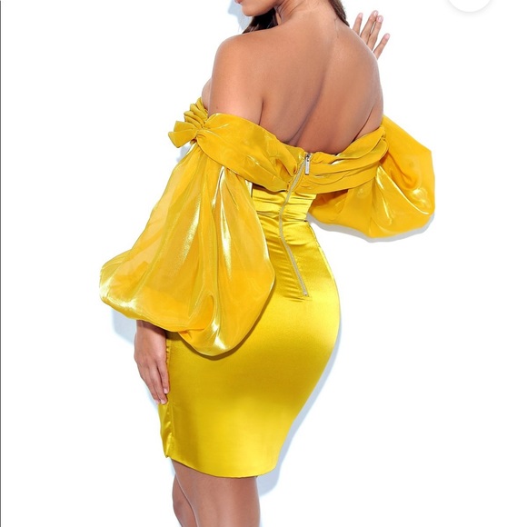 Jacey Gold Off Shoulder Balloon Sleeve Dress - Picture 2 of 4